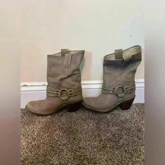 Frye Carmen Harness bootie size 6.5 grey leather - Picture 1 of 7